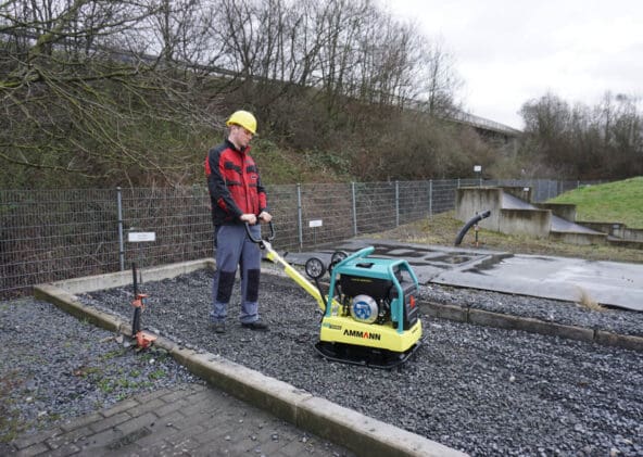 APR 30/60D/DE - obrazek 2